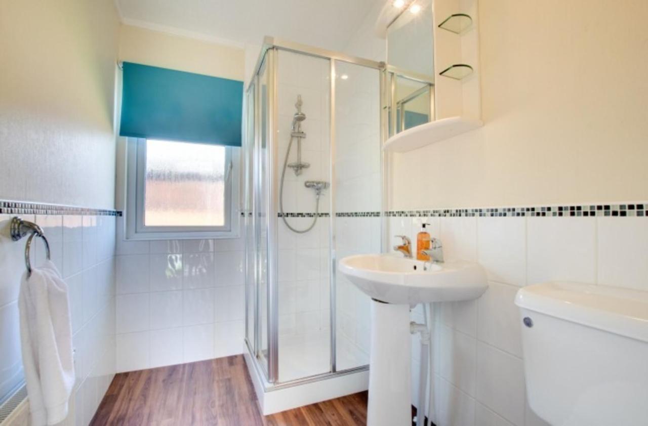 Stunning 3-Bed Hot Tub Lodge Northumberland Felton  Exteriör bild
